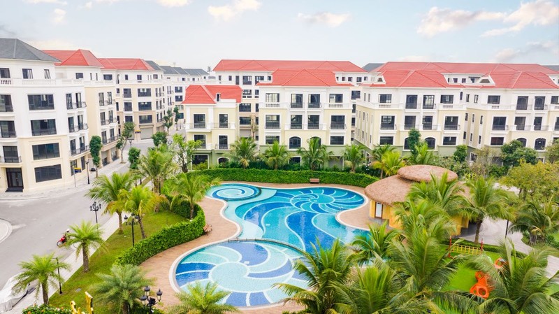 San Hô sở hữu vị trí “trái tim” của Vinhomes Ocean Park 2, kết nối trực tiếp và được bao bọc bởi các đại tiện ích quan trọng của cả Ocean City.